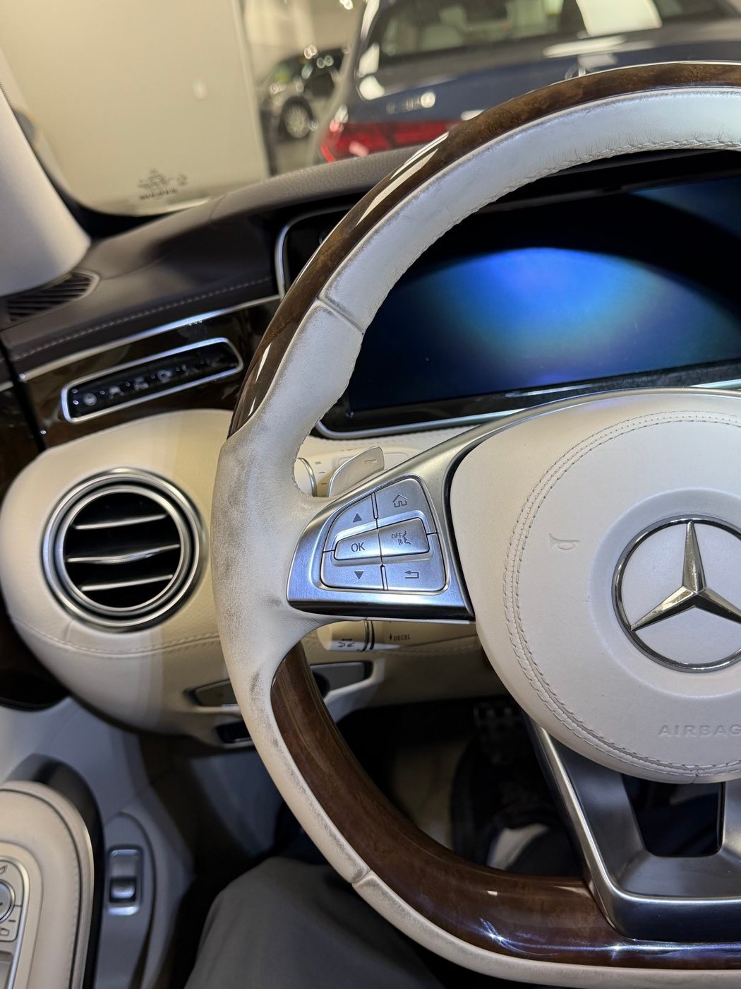 Mercedes steering wheel before reconditioning